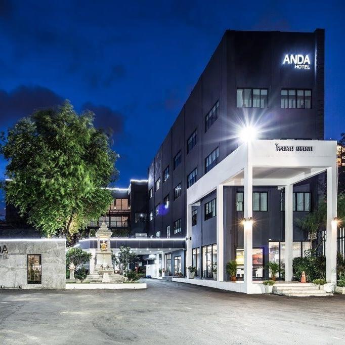 Anda Ramkhamhaeng By St James Hotel กรุงเทพมหานคร ภายนอก รูปภาพ