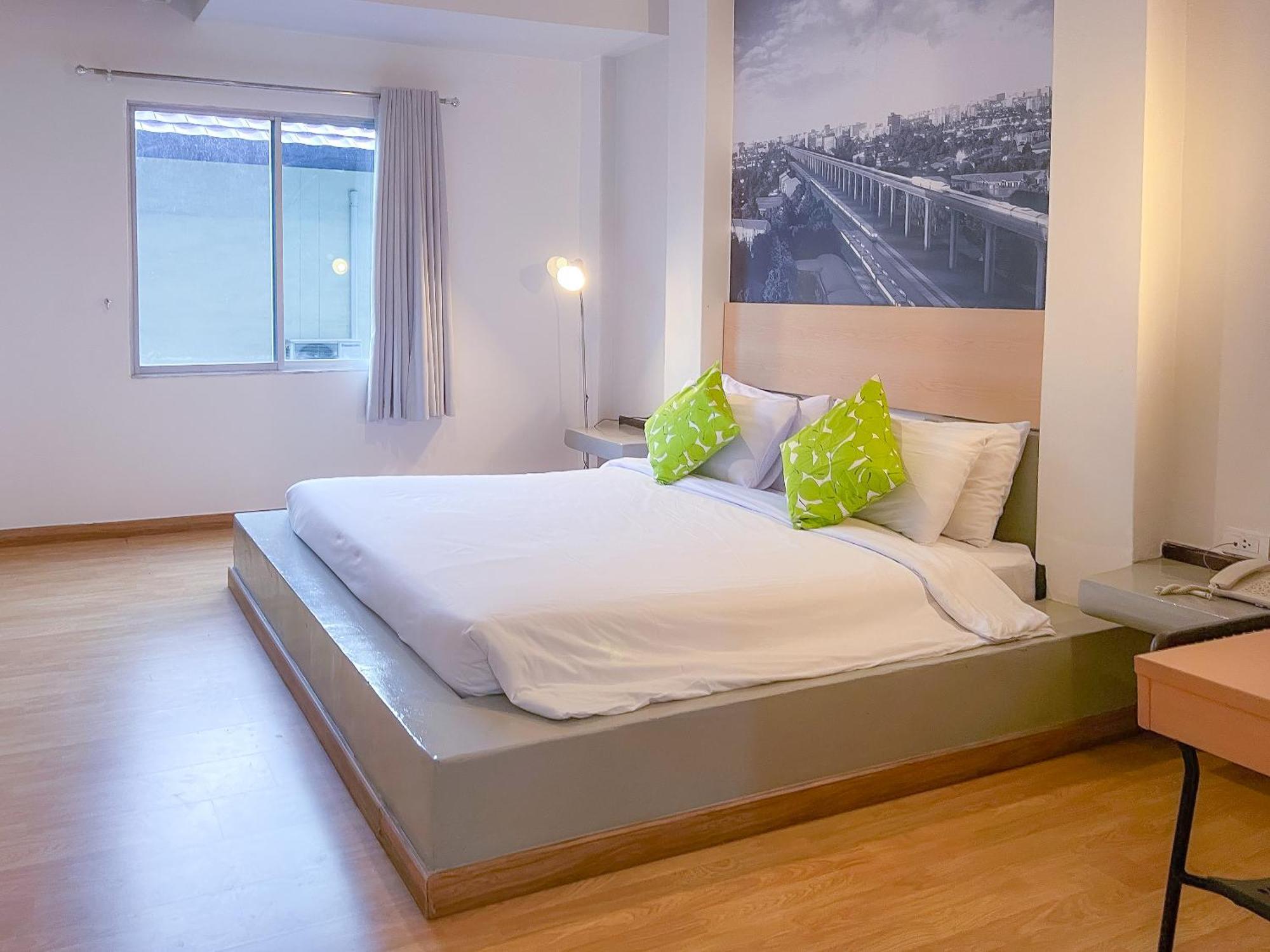 Anda Ramkhamhaeng By St James Hotel กรุงเทพมหานคร ภายนอก รูปภาพ